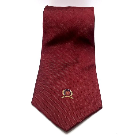 Tommy Hilfiger Men's Tie Maroon 100% Silk Herringbone Embroidered Crest Logo Tie - Picture 1 of 11